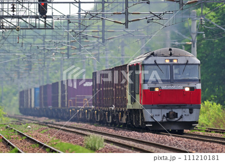 千歳線 北広島ー上野幌 JR貨物 DF200-56(鷲別) 千歳線 北広島ー上野幌 JR貨物 DF200-56(鷲別) 111210181