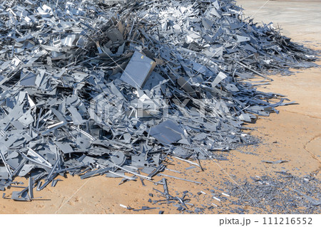 産業廃棄物置き場 ごみ山 スクラップ 産業廃棄物置き場 ごみ山 スクラップ 111216552