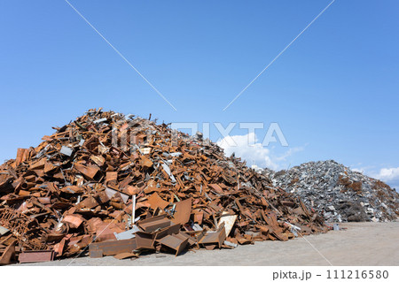 産業廃棄物置き場 ごみ山 スクラップ 産業廃棄物置き場 ごみ山 スクラップ 111216580