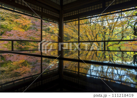 瑠璃光院 111218419