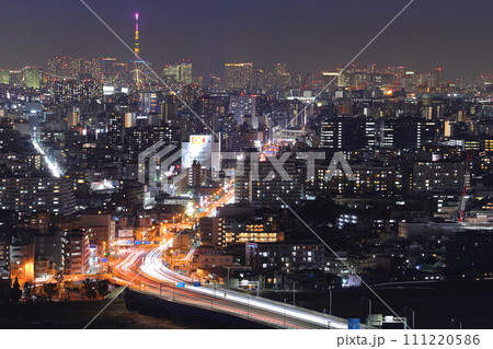 川崎市役所スカイデッキから見た東京夜景 川崎市役所スカイデッキから見た東京夜景 111220586