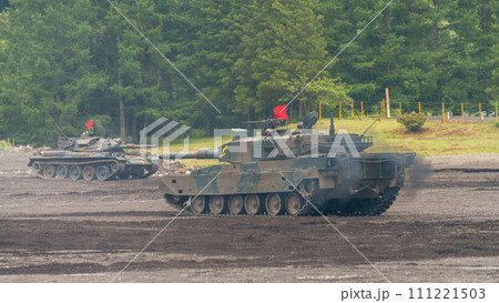 陸上自衛隊評価支援隊74式戦車vs90式戦車 111221503