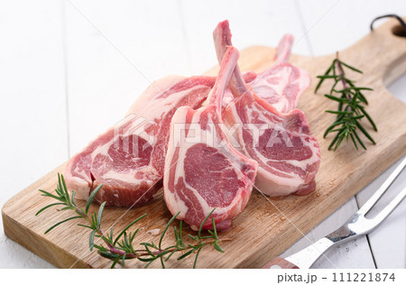 ラムチョップ 生肉 ラムチョップ 生肉 111221874