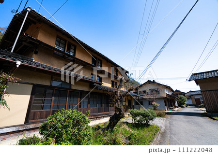 【重要伝統的建造物群保存地区】大屋町大杉　春の養蚕住宅の風景9　兵庫県養父市 111222048