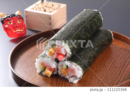 恵方巻き 恵方巻き 111225306