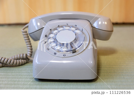 レトロな電話 レトロな電話 111226536
