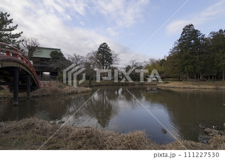 神奈川県横浜市金沢八景の近所にある北条氏ゆかりの称名寺・称名寺の冬 111227530