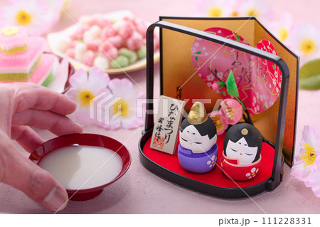 ひな祭りのイメージ ひな祭りのイメージ 111228331