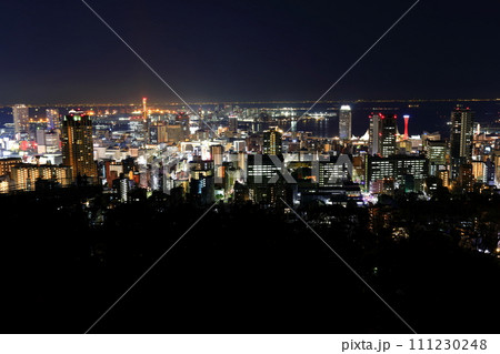 【兵庫県】六甲山から見た神戸の夜景 111230248