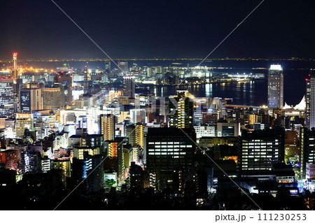 【兵庫県】六甲山から見た神戸の夜景 111230253