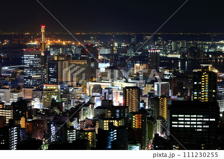 【兵庫県】六甲山から見た神戸の夜景 111230255