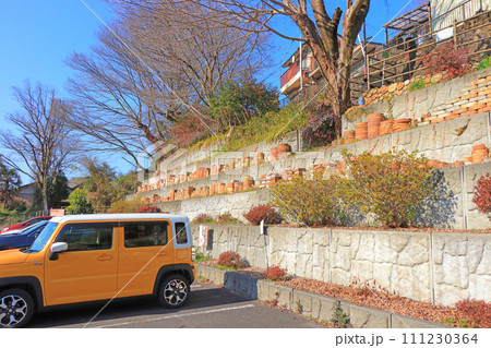 愛知県瀬戸市、窯垣の小径の風景 愛知県瀬戸市、窯垣の小径の風景 111230364