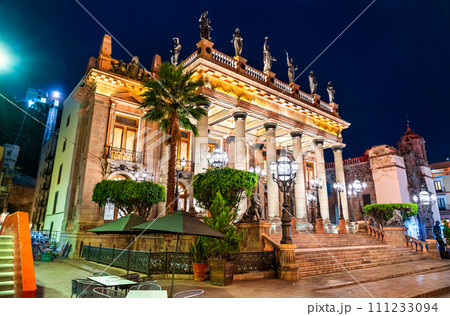 Teatro Juarez in Guanajuato at night. UNESCO world heritage in Mexico Teatro Juarez in Guanajuato at night. UNESCO world heritage in Mexico 111233094