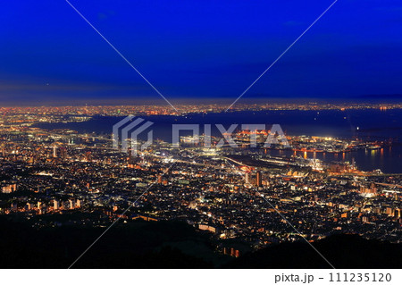 【兵庫県】六甲山（掬星台）から見た神戸の夜景 111235120