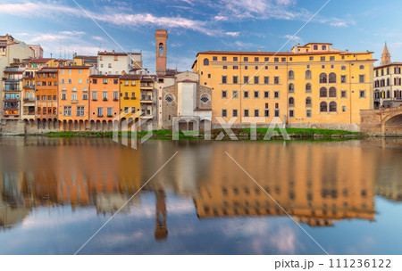 Old stone houses on the banks of the Arno river Florence early in the morning. 111236122