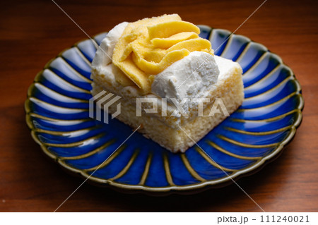 モンブランクリームショートケーキ　俯瞰 111240021
