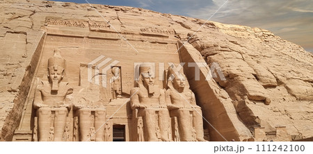Statues of the Great Temple of Amun at sunset, Karnak Temple most famous view, Luxor, Egypt 111242100