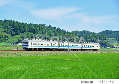 北陸本線　大聖寺ー牛ノ谷　JR西日本　419系　D07編成（福井） 111244321