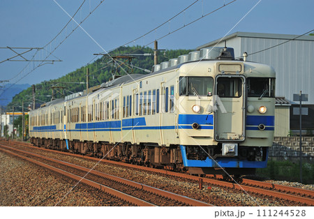 北陸本線　津幡ー森本　JR西日本　413系　B05+B06編成（金沢） 111244528