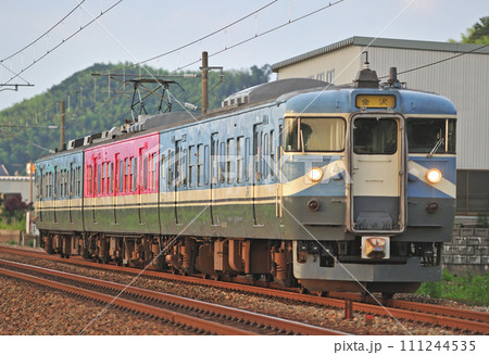 北陸本線　津幡ー森本　JR西日本　415系800番台　C02編成（金沢） 111244535