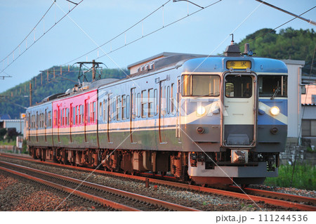 北陸本線　津幡ー森本　JR西日本　415系800番台　C04編成（金沢） 111244536