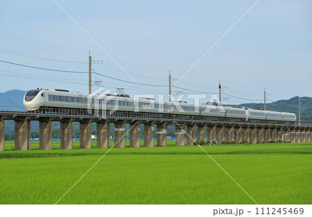 北越急行ほくほく線　くびき野ー犀潟　JR西日本　681系　W02+W11編成（金沢）　はくたか 111245469
