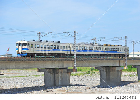 北陸本線　糸魚川ー青海　JR西日本　475系　A06編成（金沢） 111245481