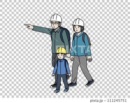 避難所を目指す家族のイラスト 111245751