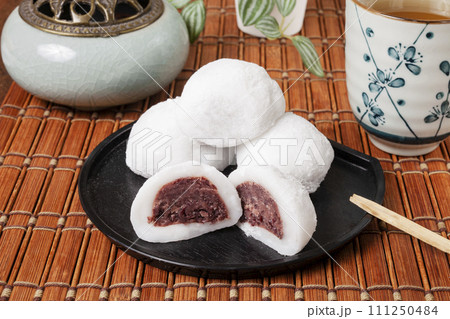 Red bena daifuku 111250484