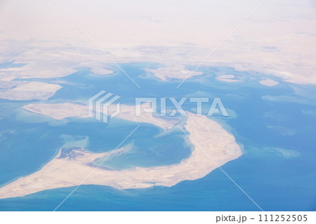 中東サウジアラビア付近の空撮 中東サウジアラビア付近の空撮 111252505