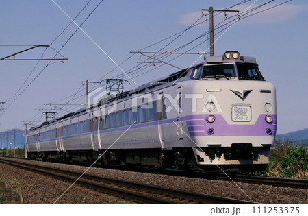 1997年　函館本線深川駅付近を走る特急ライラック 111253375