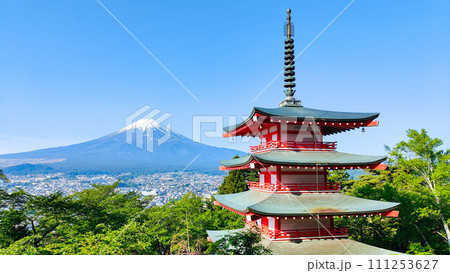 新緑と富士山(新倉山浅間公園) 新緑と富士山(新倉山浅間公園) 111253627