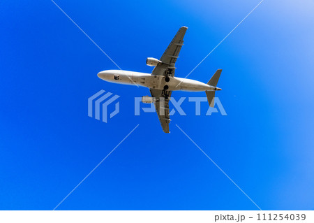 《飛行機》エンブラエル Embraer E-Jet E170 111254039