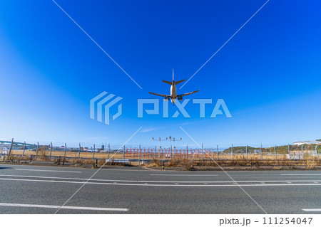 《飛行機》エンブラエル Embraer E-Jet E170 111254047