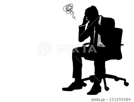 もやもやマークと椅子に座って頭を抱えて悩むサラリーマンのシルエット もやもやマークと椅子に座って頭を抱えて悩むサラリーマンのシルエット 111255584