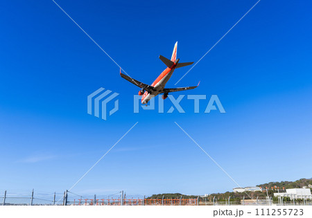 《飛行機》エンブラエル Embraer E-Jet E170 111255723