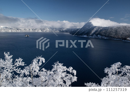 霧氷は美しい摩周湖 霧氷は美しい摩周湖 111257319