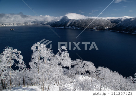 霧氷は美しい摩周湖 霧氷は美しい摩周湖 111257322