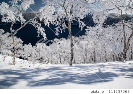霧氷は美しい摩周湖 霧氷は美しい摩周湖 111257368