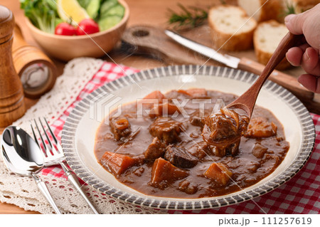 ビーフシチュー 111257619