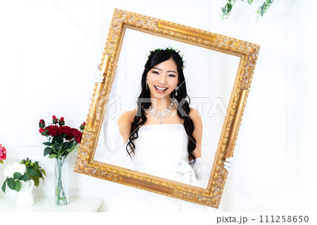 額縁の花嫁 額縁の花嫁 111258650