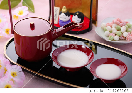 甘酒とひなあられ 甘酒とひなあられ 111262368