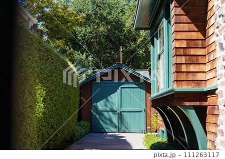 シリコンバレーの始まりの地　HPガレージ（アメリカ・シリコンバレー） 111263117