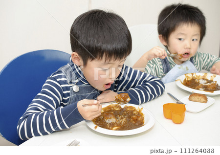 子供 111264088