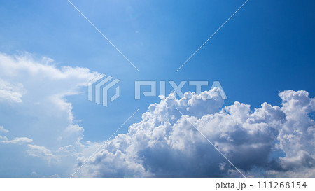 青空にあらわれた積乱雲 青空にあらわれた積乱雲 111268154