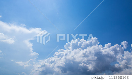 青空にあらわれた積乱雲 青空にあらわれた積乱雲 111268168