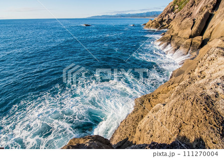 【自然の造形】海岸風景・世界遺産「鬼ヶ城」(三重県・熊野灘) 【自然の造形】海岸風景・世界遺産「鬼ヶ城」(三重県・熊野灘) 111270004