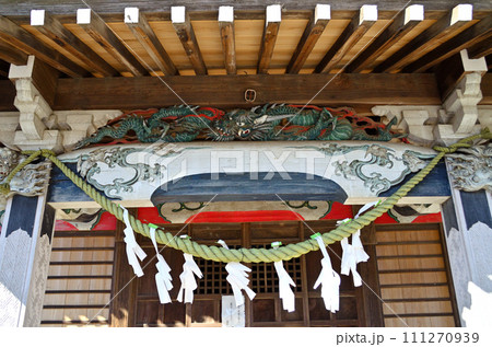 埼玉県深谷市のパワースポット 永田八幡神社 拝殿の龍 埼玉県深谷市のパワースポット 永田八幡神社 拝殿の龍 111270939