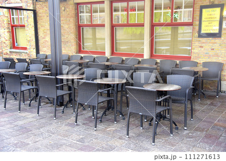 オープンエアーの飲食店 111271613