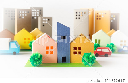 狭小住宅と街　狭い家　不動産　ペンシルハウス 111272617